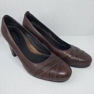 Clarks Artisan Collections Womens Size 9 M Brown Leather Comfort Heels